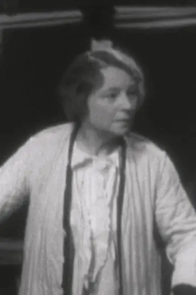 Hilda Trevelyan_peliplat