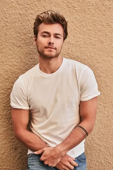 Peyton Meyer_peliplat