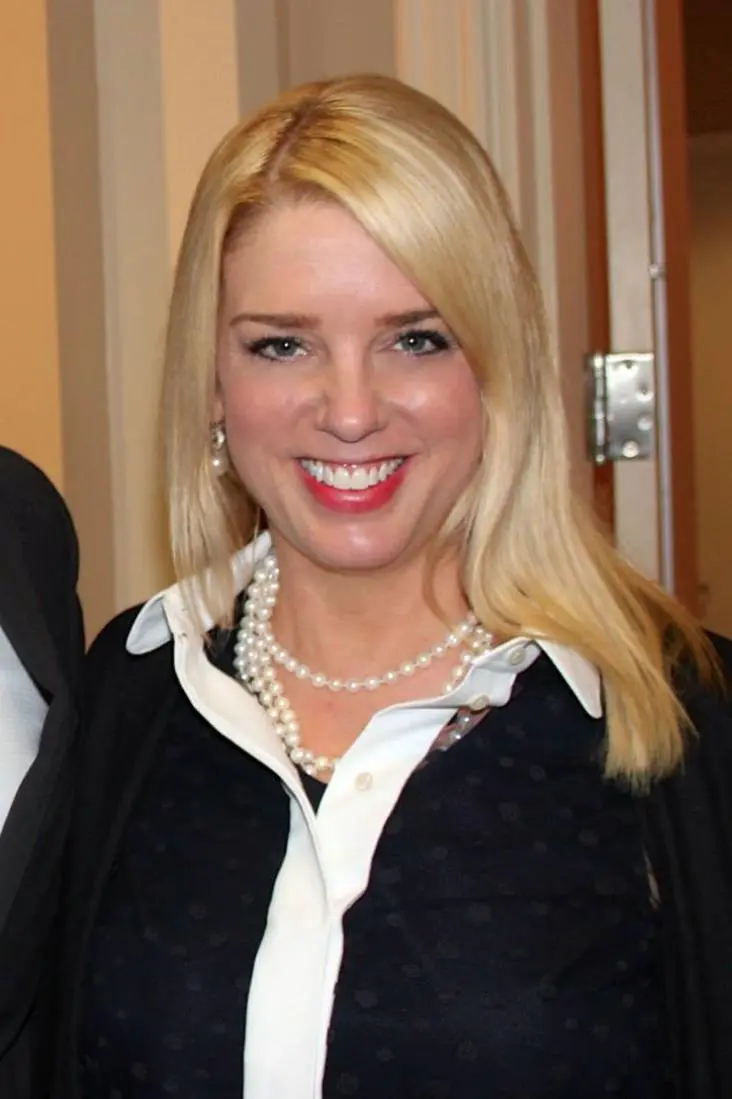 Pam Bondi_peliplat