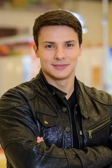 Aleksandr Novin_peliplat