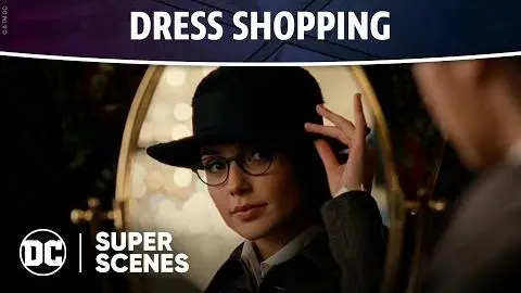 DC Super Scenes: Dress Shopping_peliplat