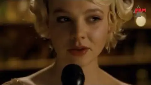 Carey Mulligan sings "New York, New York" in Shame_peliplat