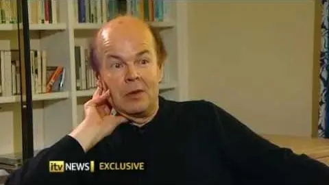 Jo Yeates' wrongly-accused landlord Christopher Jefferies speaks exclusively to ITV News_peliplat