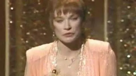 Shirley MacLaine Wins Best Actress: 1984 Oscars_peliplat