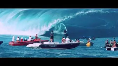 Tahitian Surf Featurette_peliplat