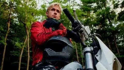 "Going To The Place Beyond The Pines" Featurette_peliplat