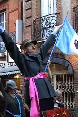 La parade du président Salengro à Toulouse pour célébrer l'annexion de l'Occitanie par Groland_peliplat