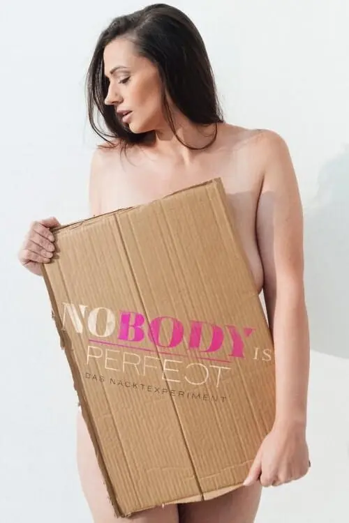 No Body is Perfect - Das Nacktexperiment_peliplat