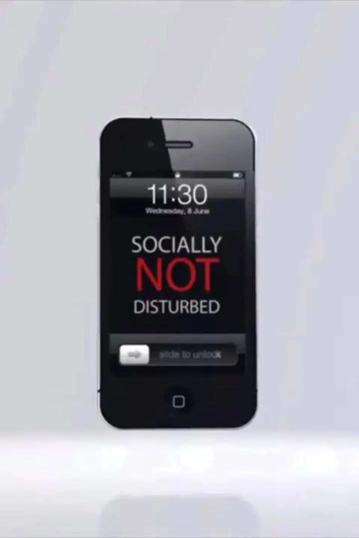 Socially Not Disturbed_peliplat