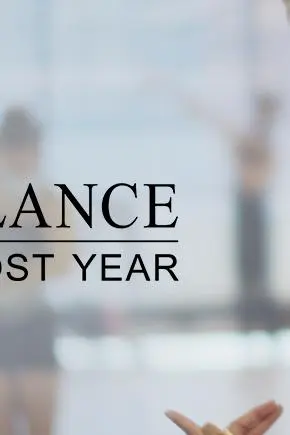 In the Balance: Ballet for a Lost Year_peliplat