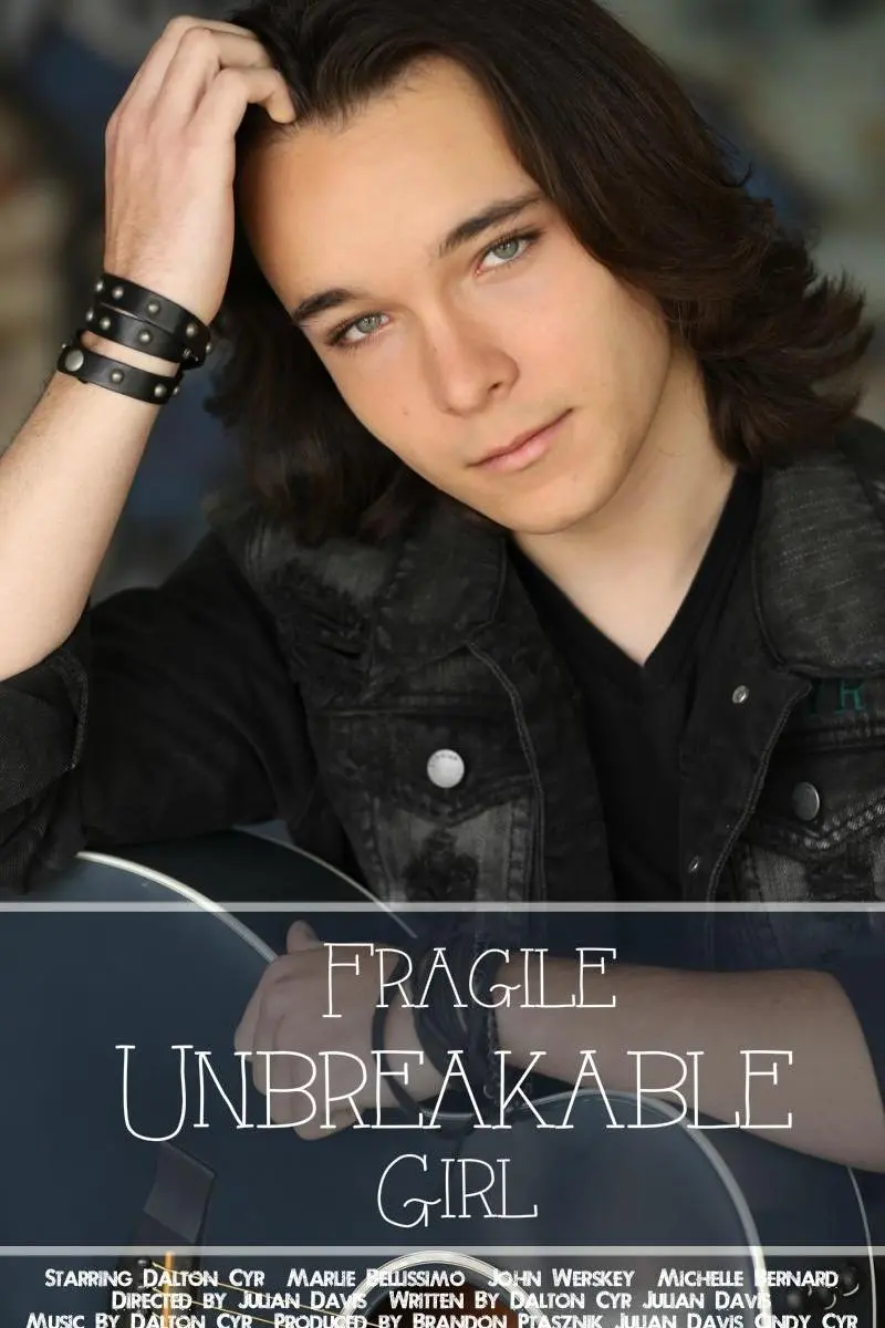 Fragile Unbreakable Girl_peliplat