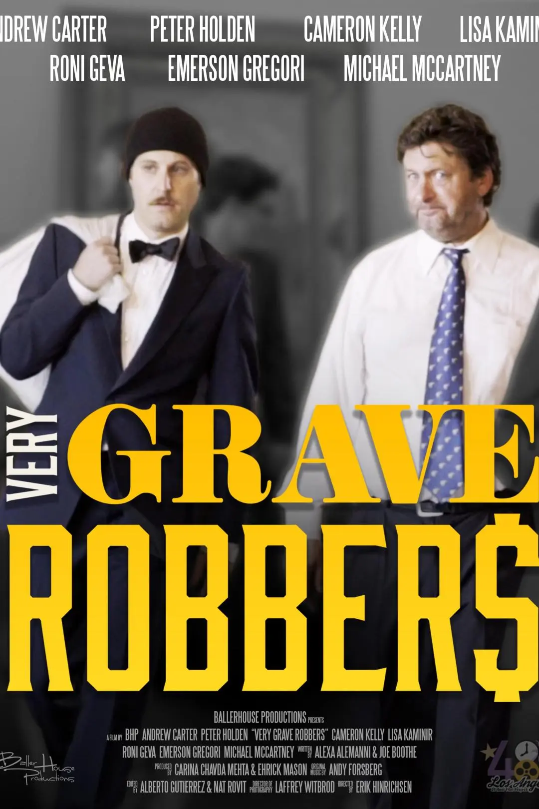 Very Grave Robbers_peliplat