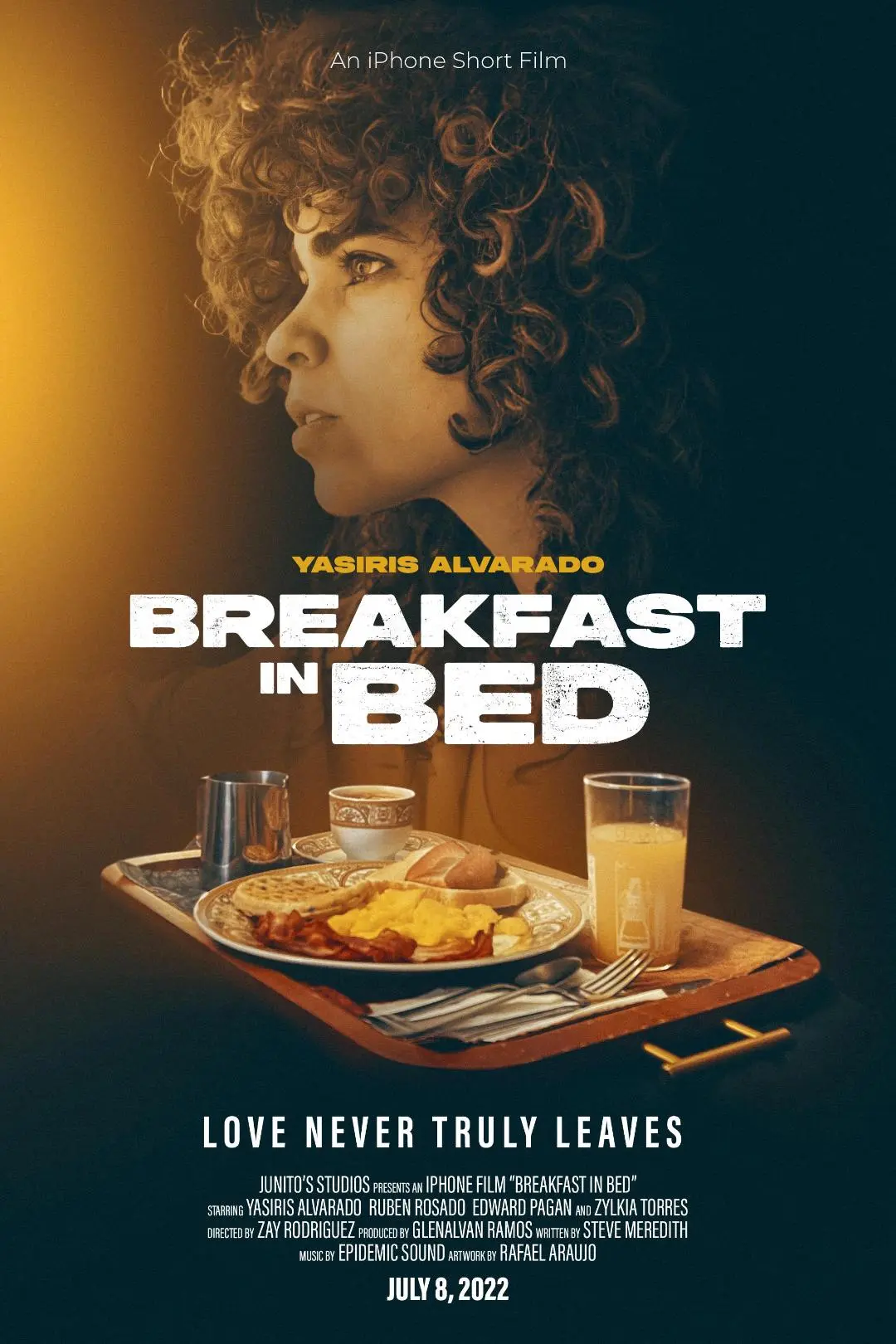 Breakfast in Bed_peliplat