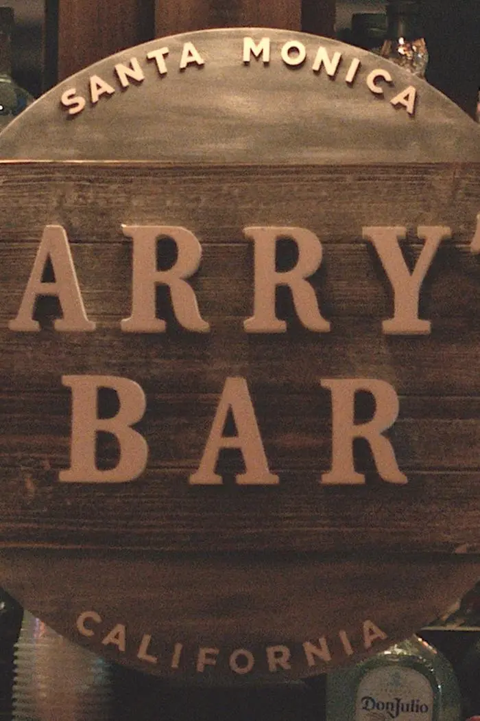 Harry's Bar_peliplat