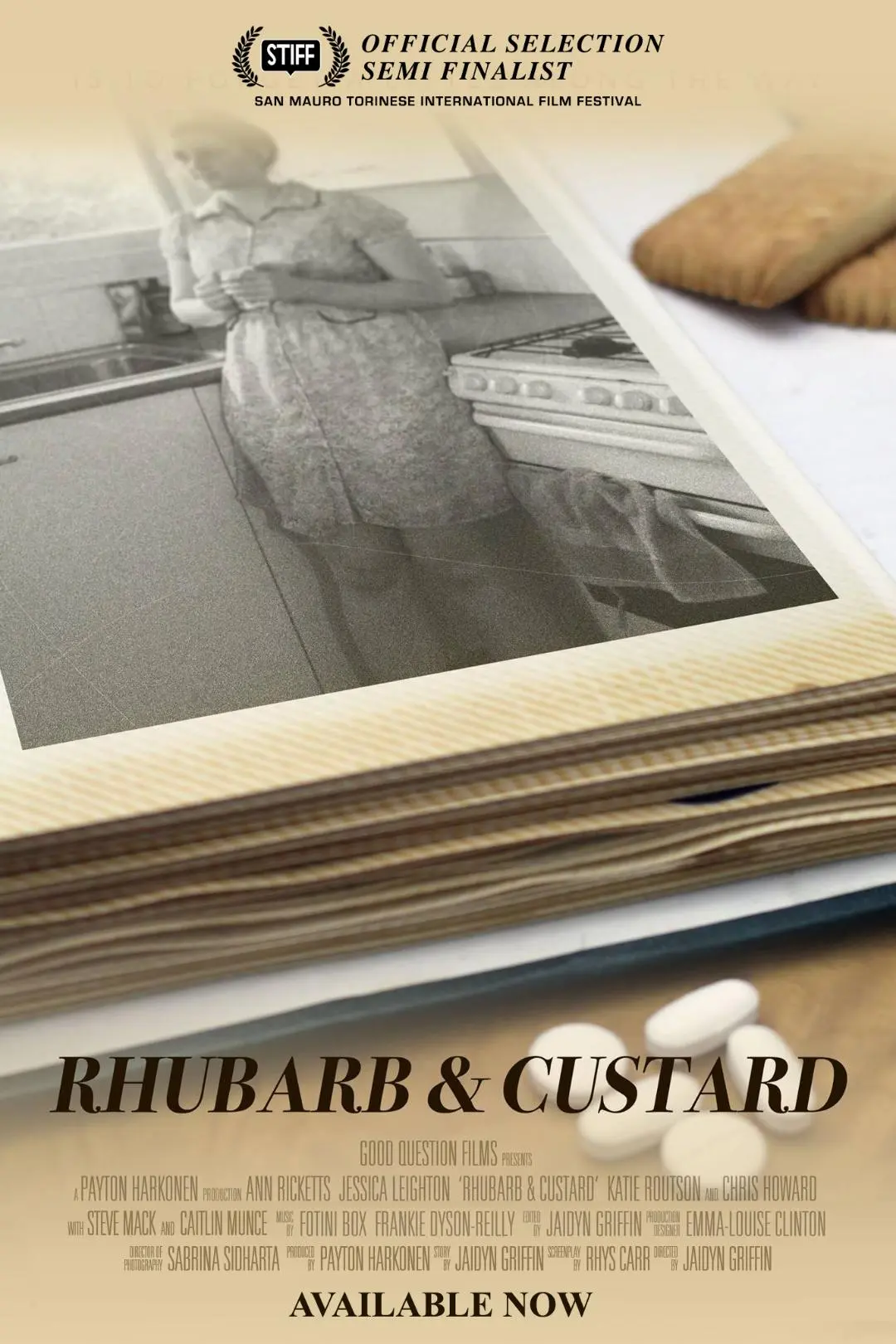 Rhubarb and Custard_peliplat