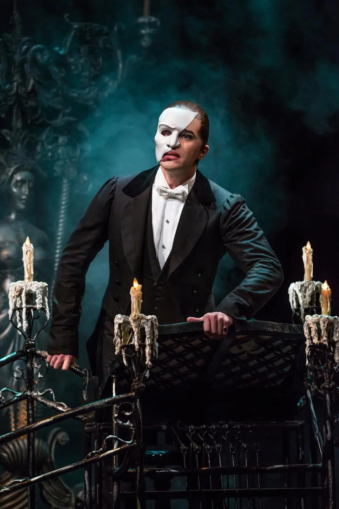 Phantom of the Opera: Behind the Mask_peliplat