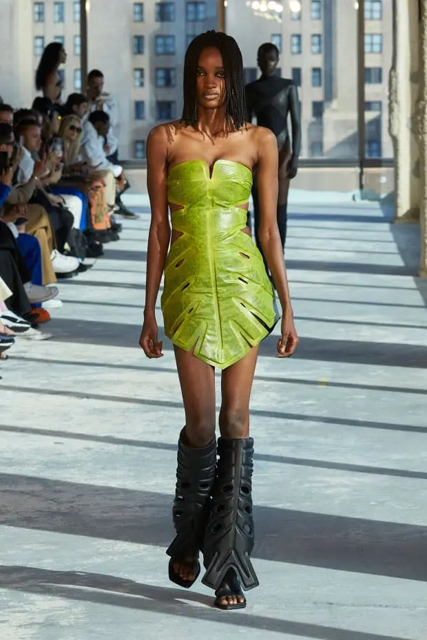 Dion Lee: Spring/Summer 2023 at NYFW_peliplat