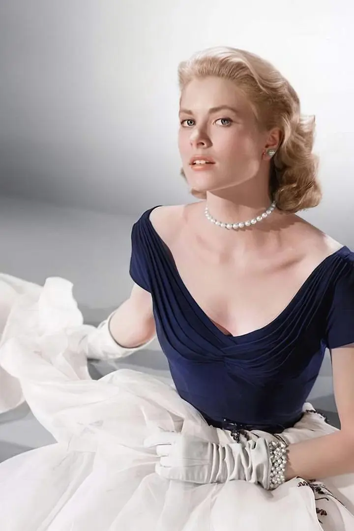 Grace Kelly_peliplat