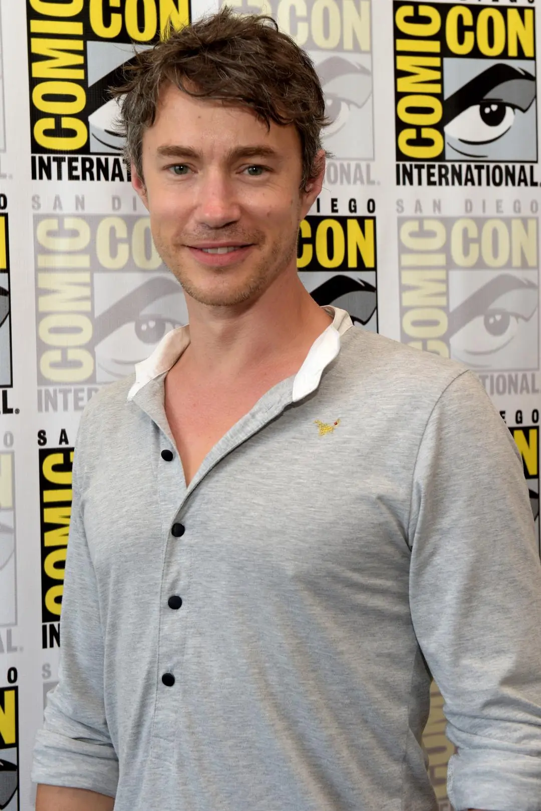 Tom Wisdom_peliplat