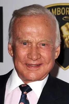 Buzz Aldrin_peliplat