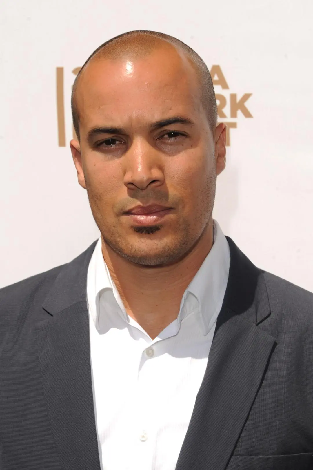 Coby Bell_peliplat