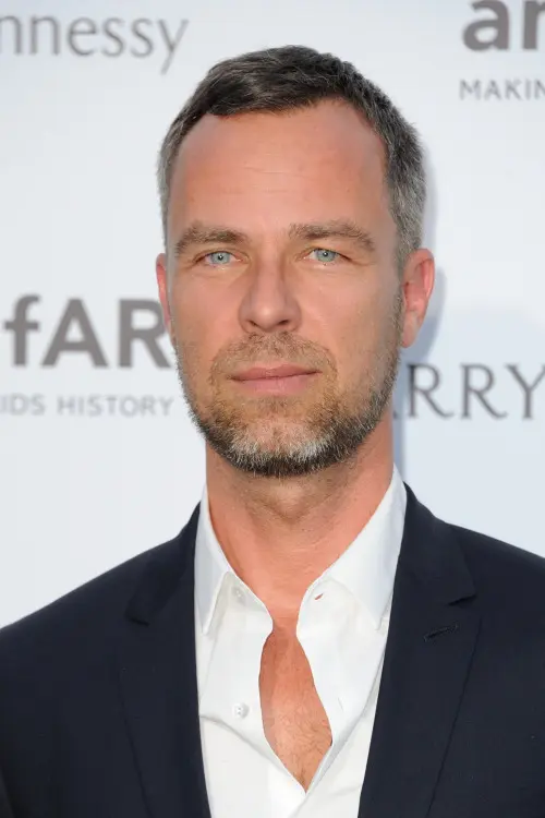 JR Bourne_peliplat