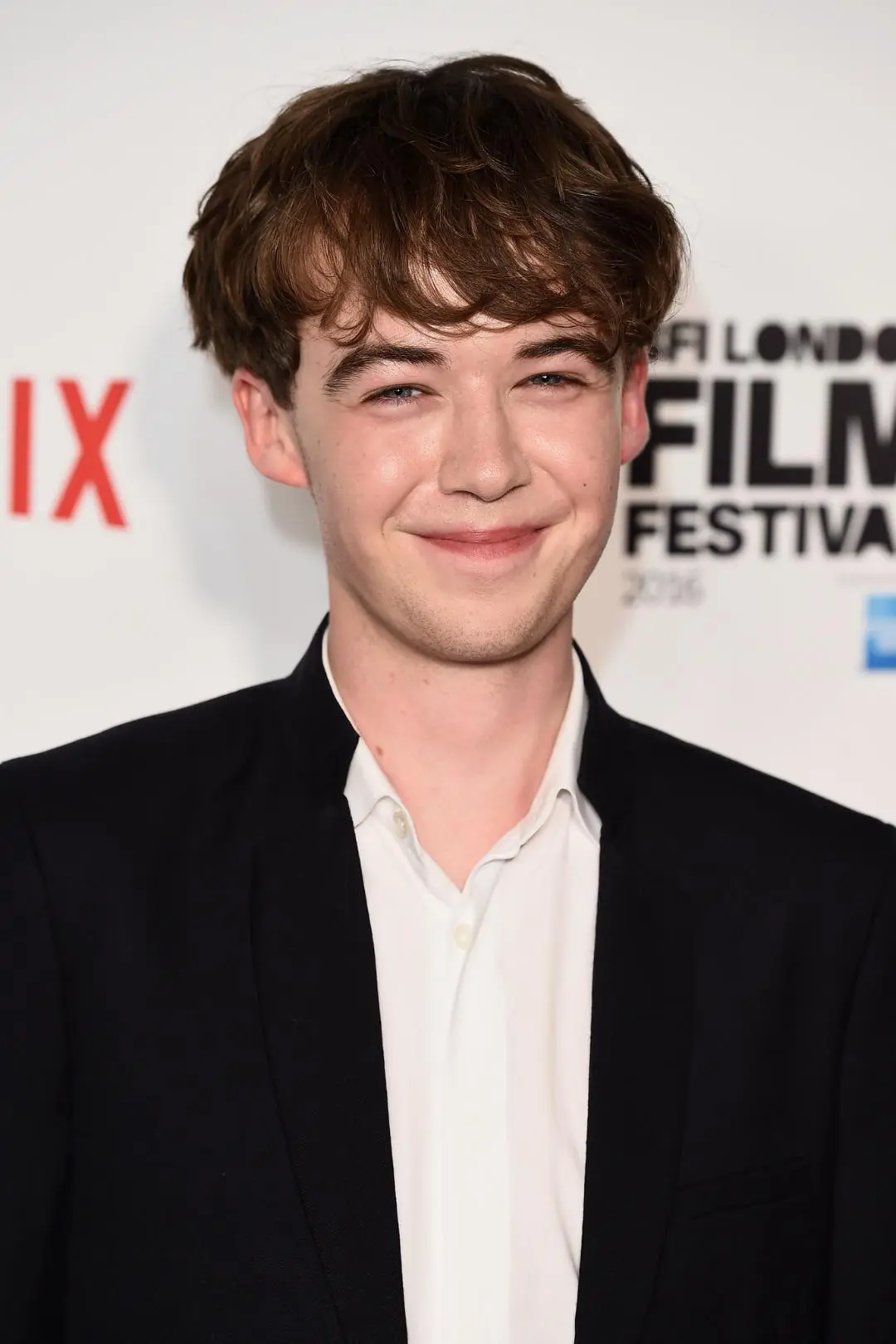 Alex Lawther_peliplat