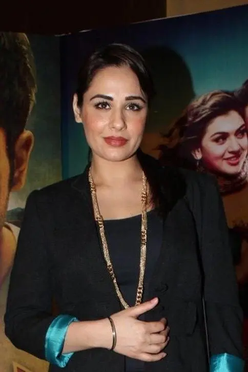 Mandy Takhar_peliplat