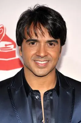 Luis Fonsi_peliplat