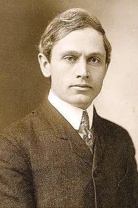 William B. Mack_peliplat