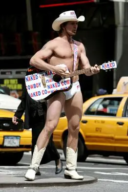 The Naked Cowboy_peliplat