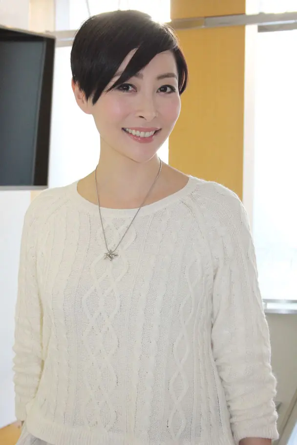 Angela Ying-Ying Tong_peliplat