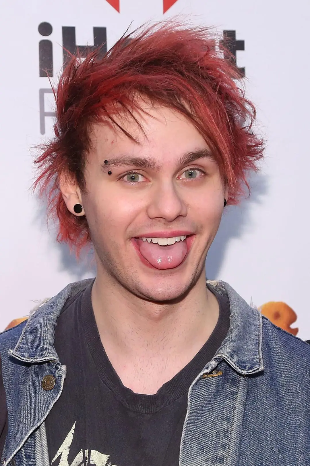 Michael Clifford_peliplat