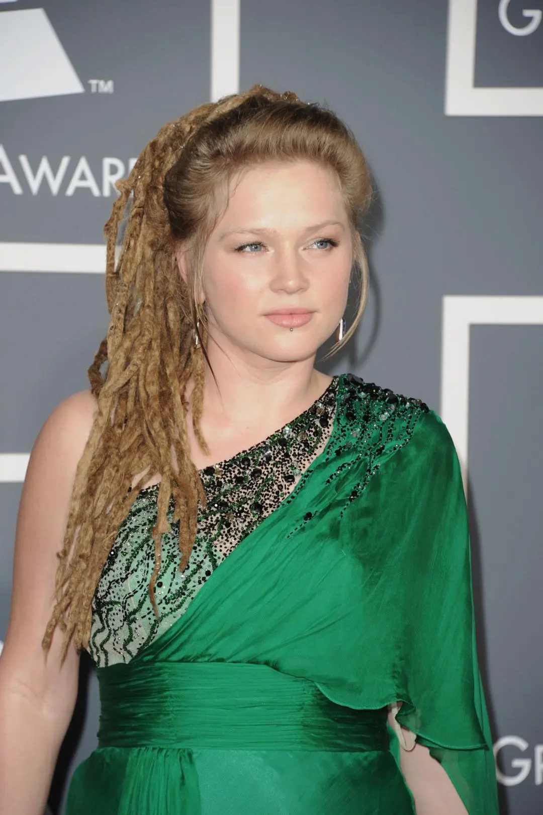 Crystal Bowersox_peliplat