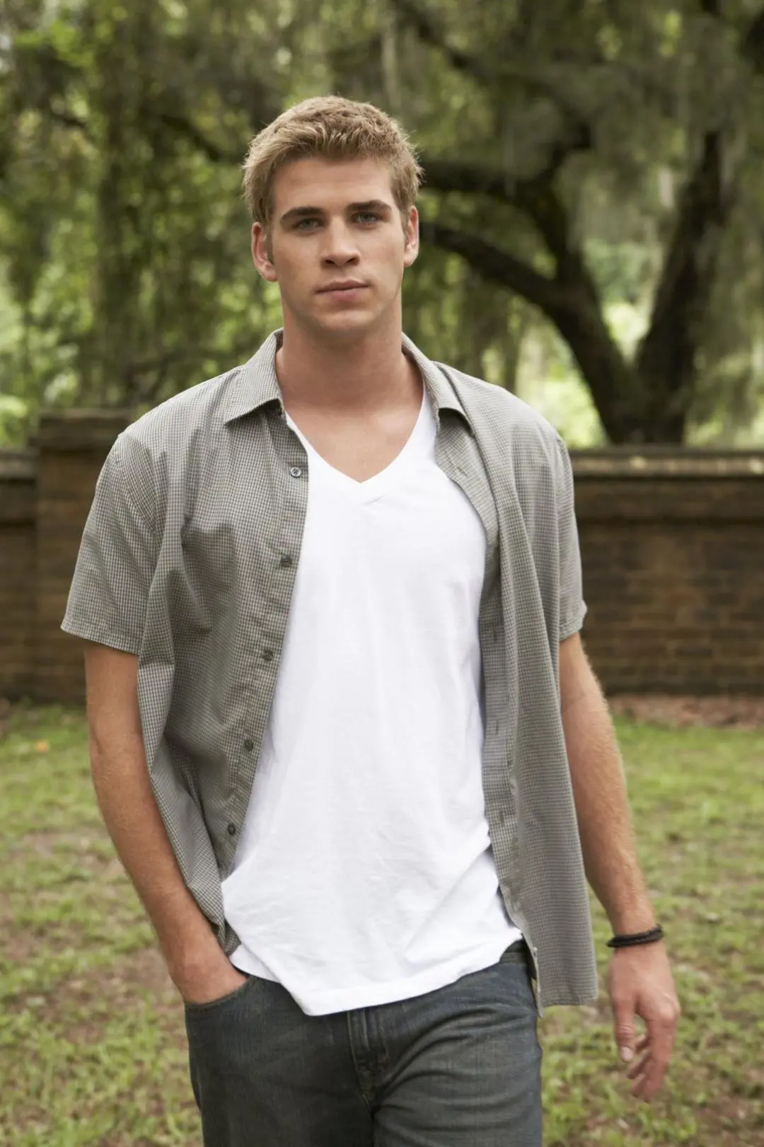 Liam Hemsworth_peliplat