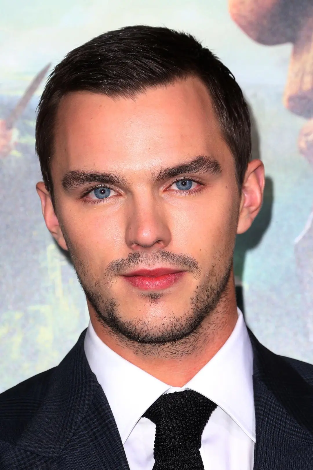 Nicholas Hoult_peliplat