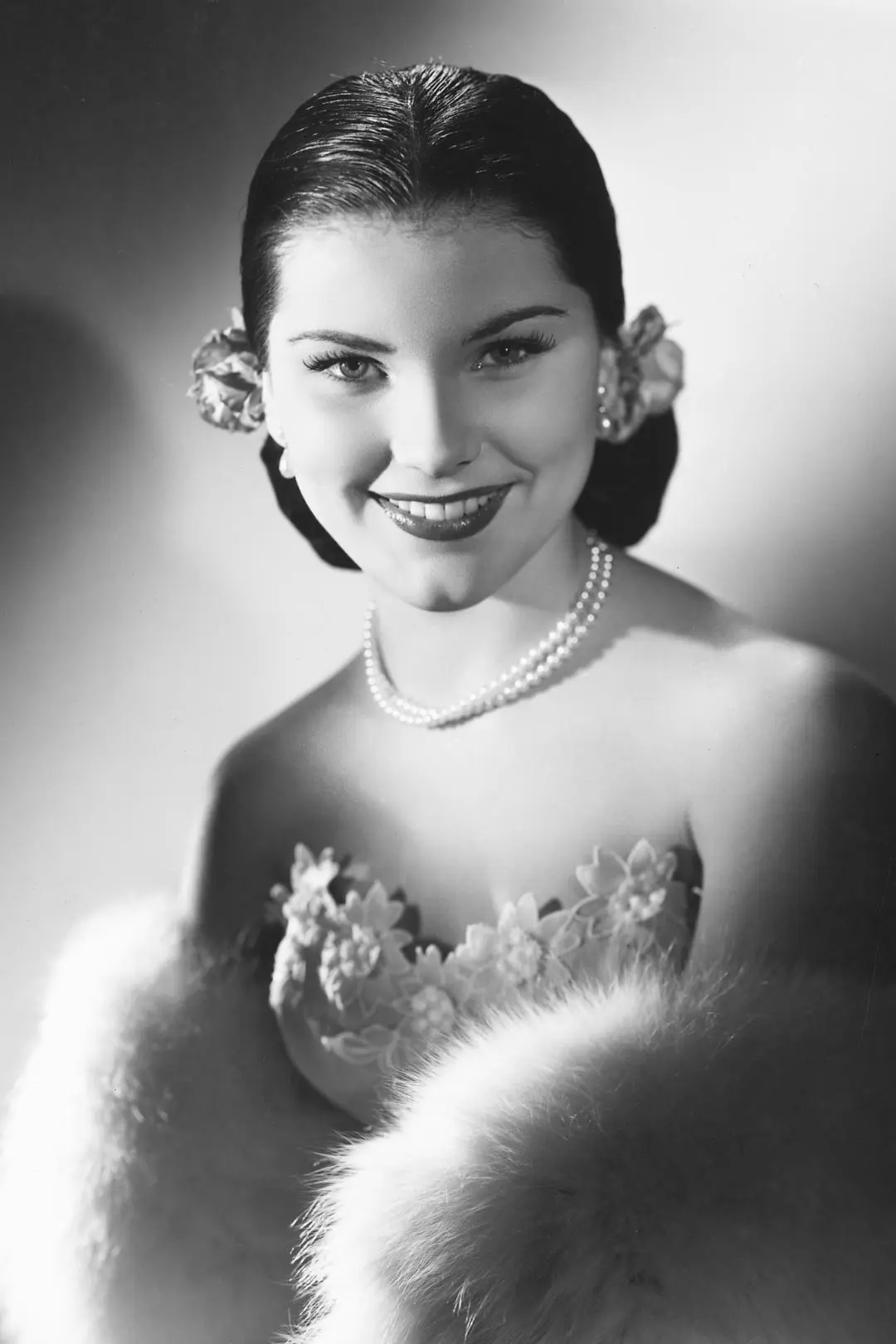 Debra Paget_peliplat