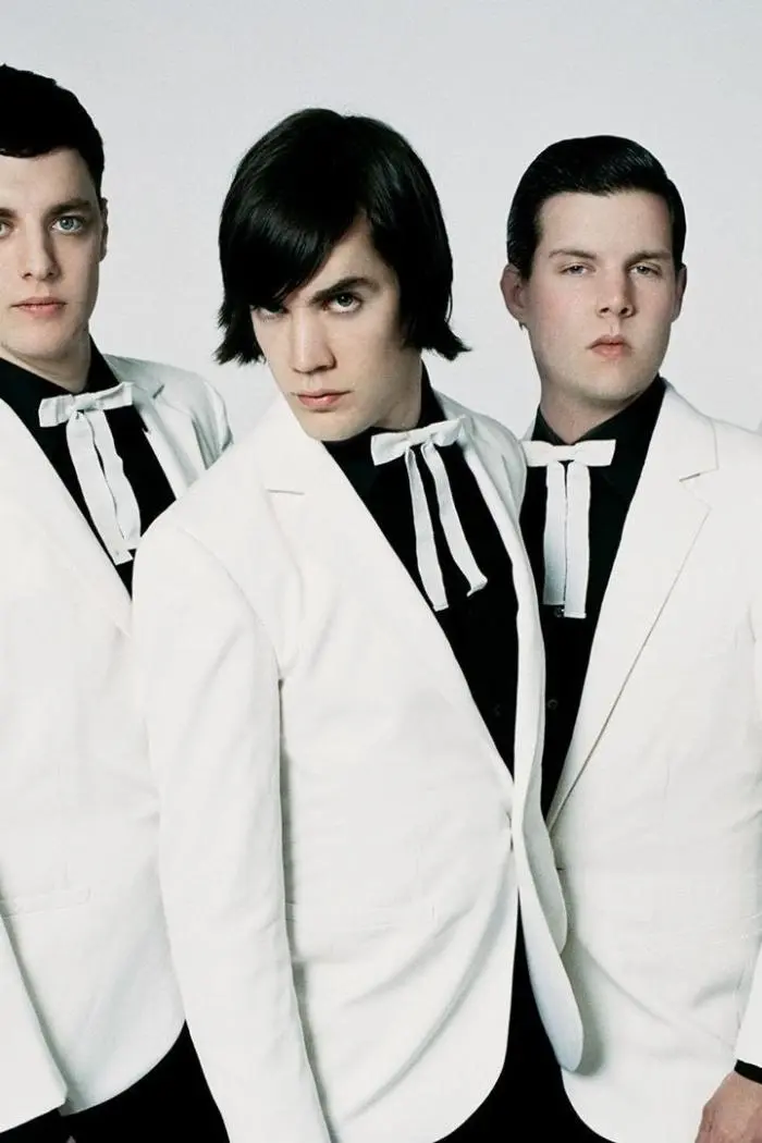 The Hives_peliplat