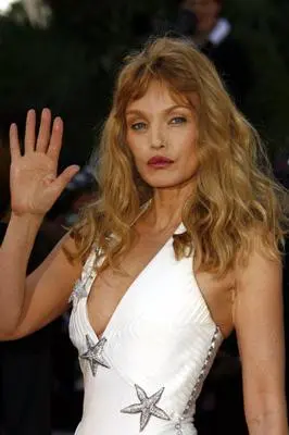 Arielle Dombasle_peliplat