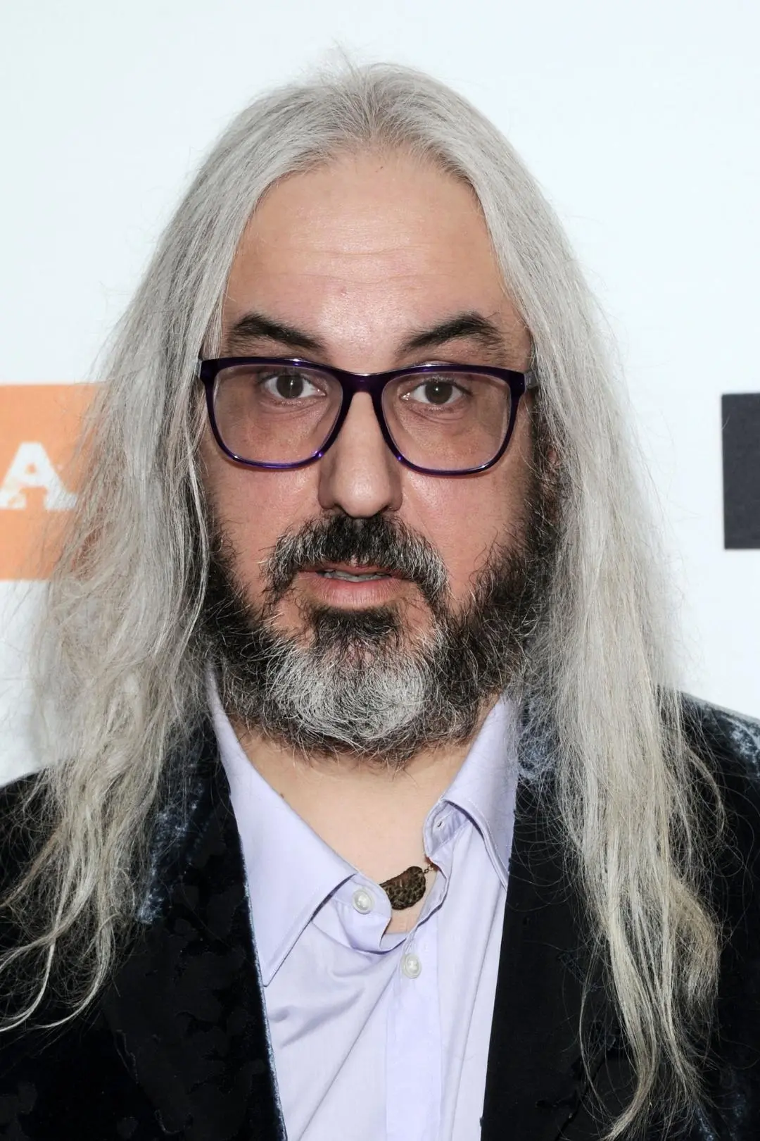 J. Mascis_peliplat