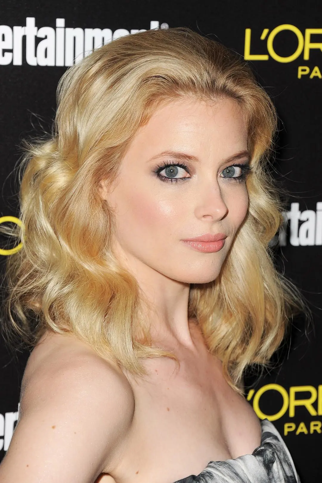 Gillian Jacobs_peliplat