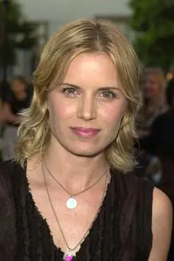 Kim Dickens_peliplat