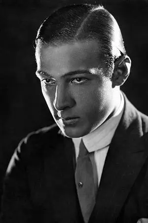 Rudolph Valentino_peliplat