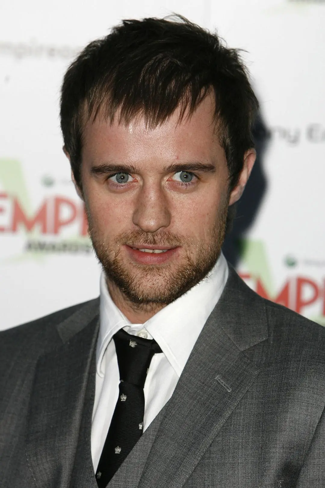 Jonas Armstrong_peliplat