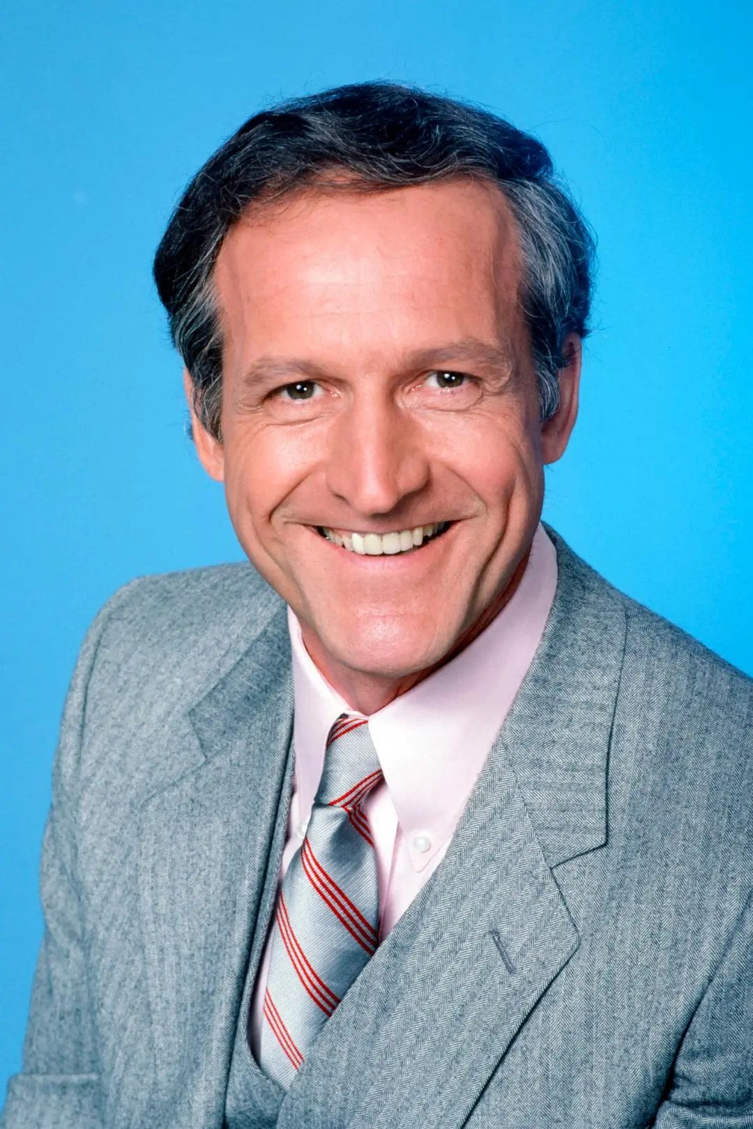 Daniel J. Travanti_peliplat