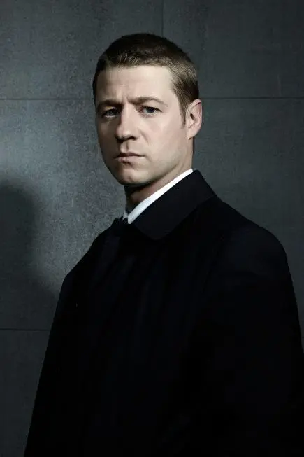 Ben McKenzie_peliplat