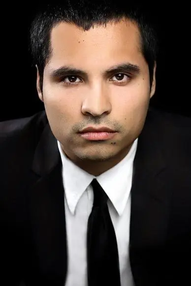 Michael Peña_peliplat