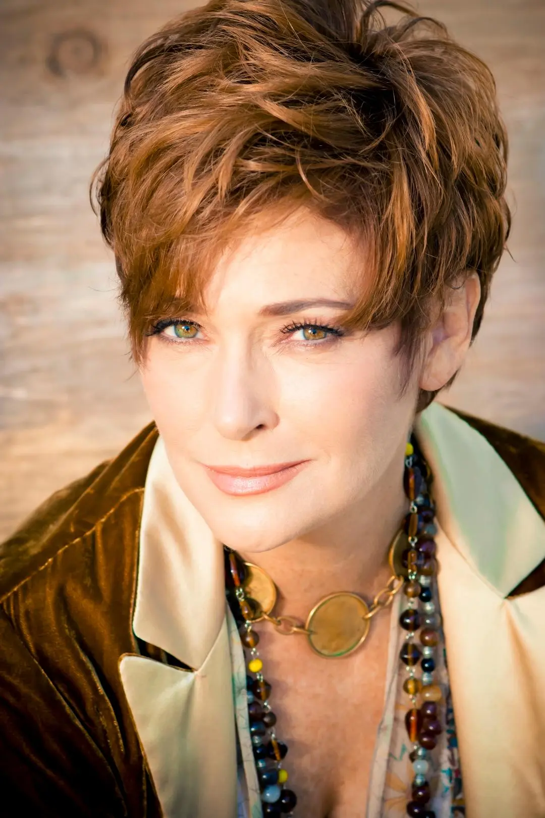 Carolyn Hennesy_peliplat