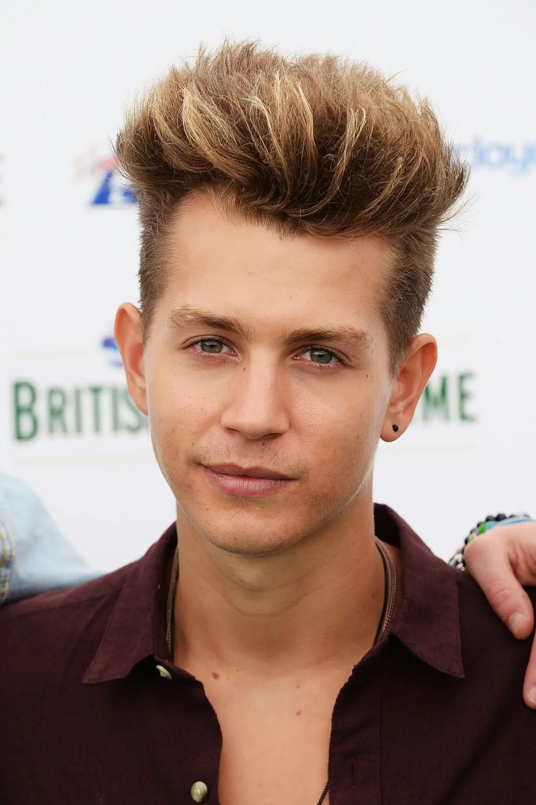 James McVey_peliplat