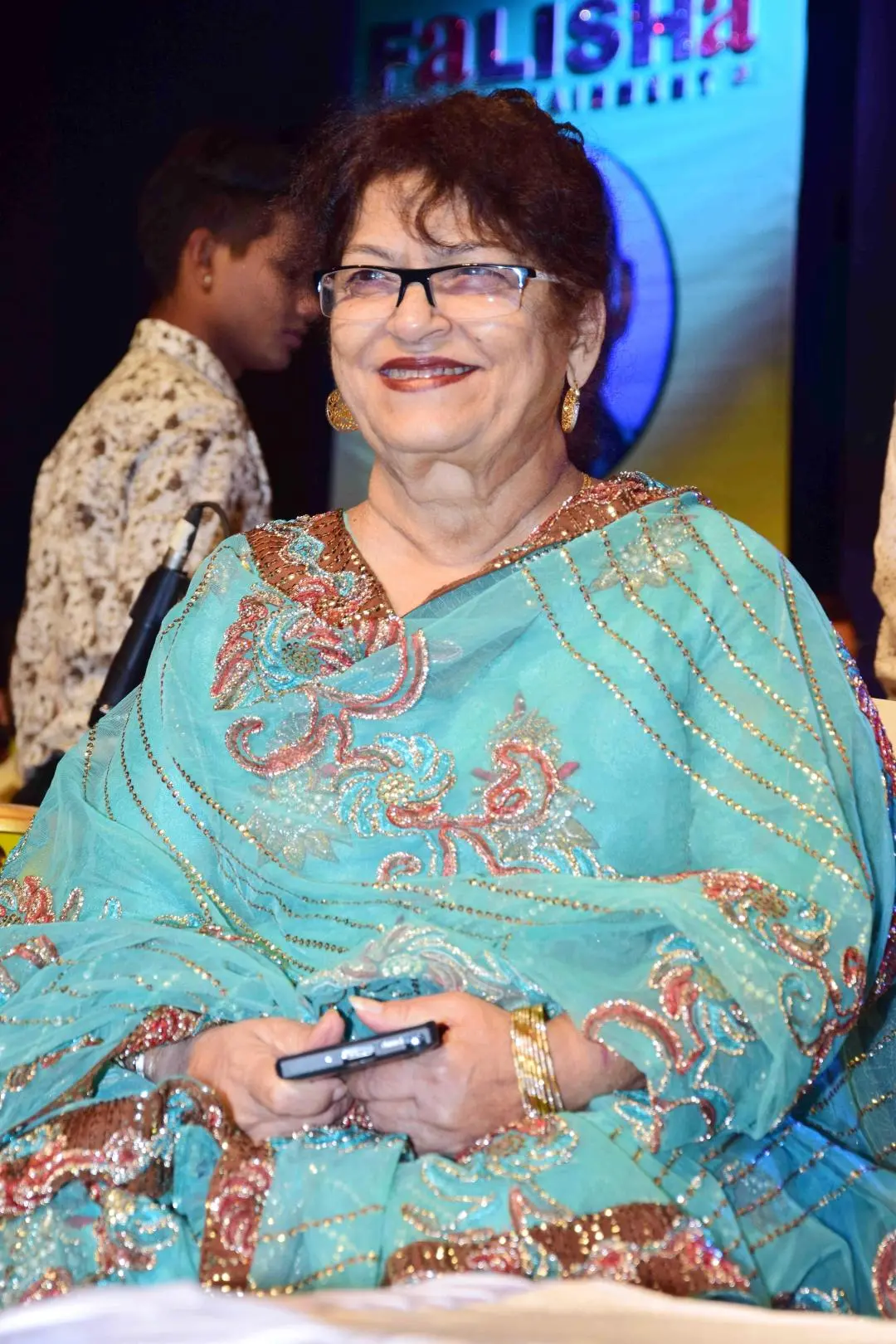 Saroj Khan_peliplat